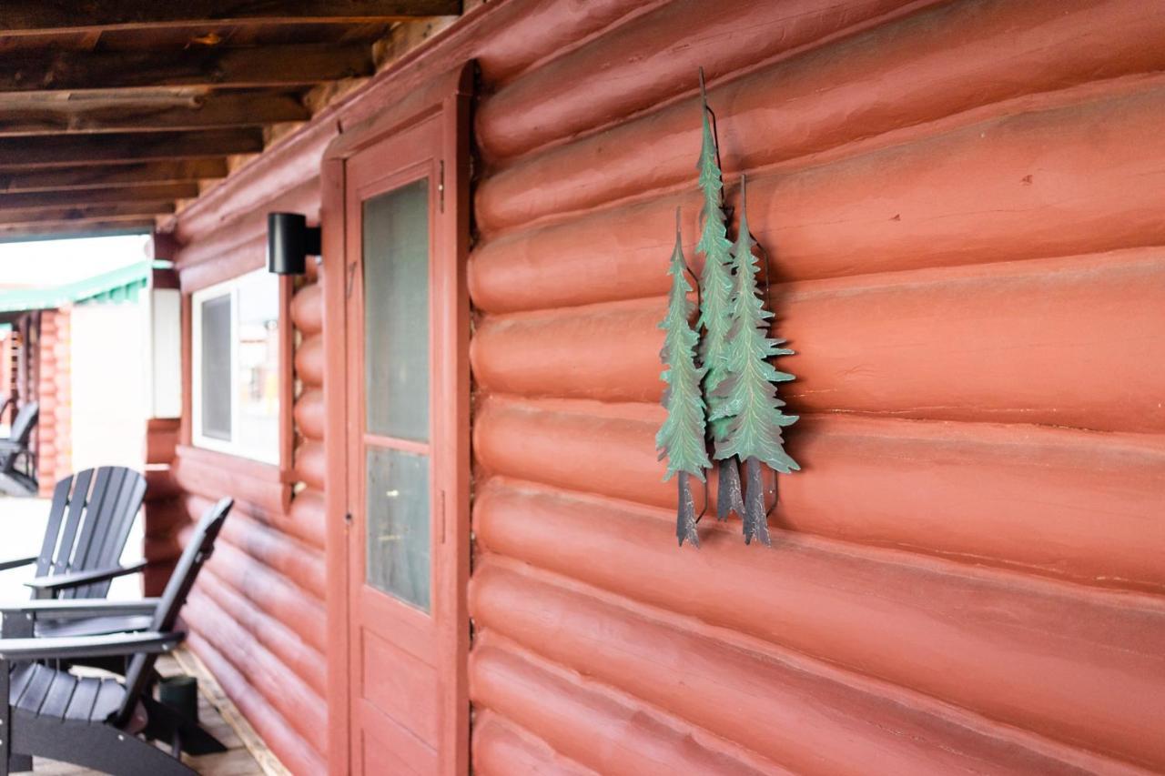 Sportsman'S Lodge Ennis Exterior photo