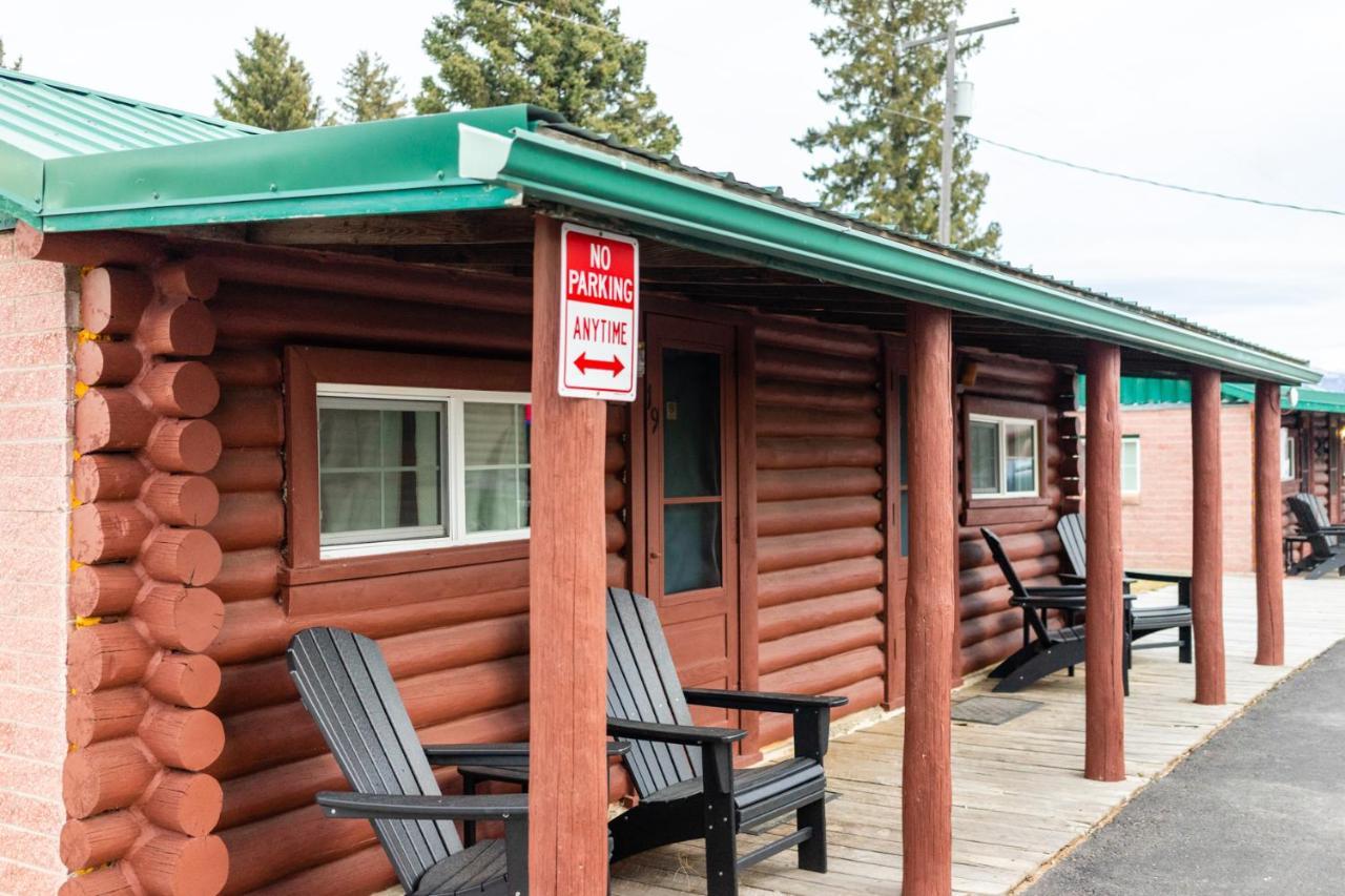 Sportsman'S Lodge Ennis Exterior photo
