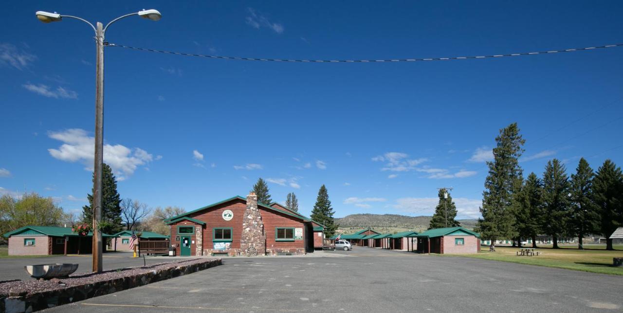 Sportsman'S Lodge Ennis Exterior photo